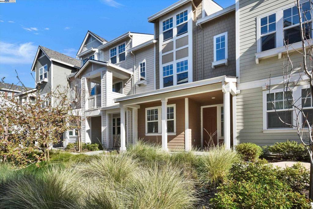 Mountain View, CA 94043,247 Orbit Way