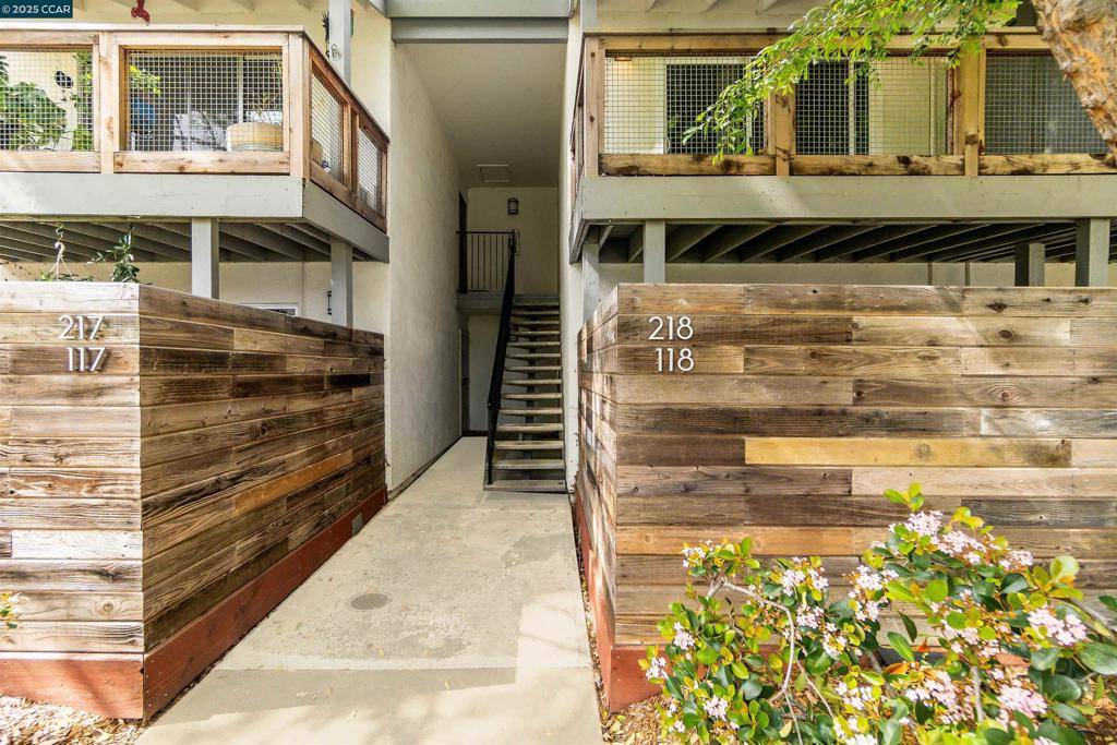 Concord, CA 94521,4081 Clayton Rd #118
