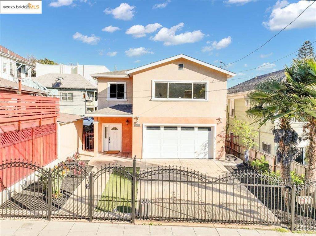 Oakland, CA 94606,1738 18th Ave