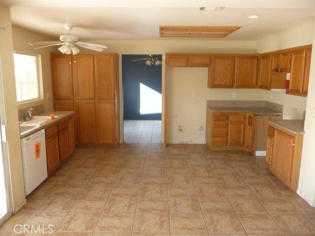 Adelanto, CA 92301,10719 Alton CT