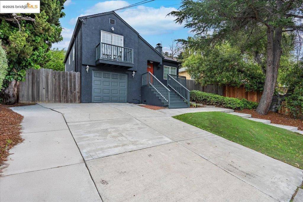 Oakland, CA 94605,9820 Lawlor St