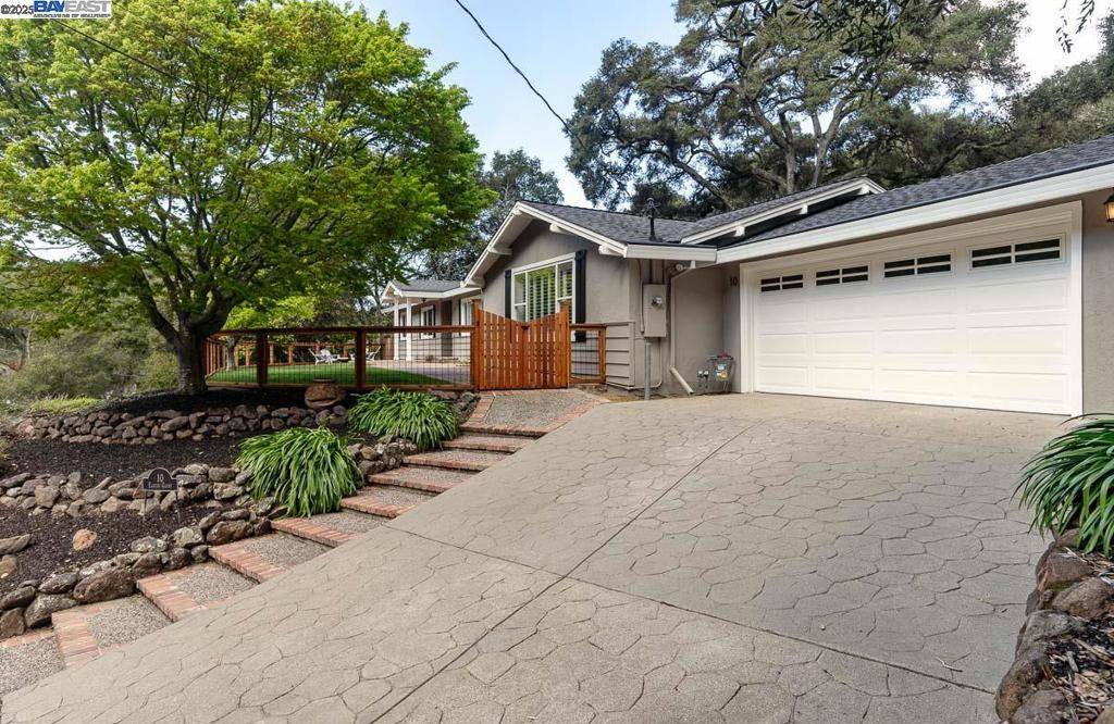 Orinda, CA 94563,10 Easton Ct