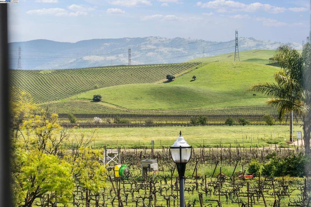 Livermore, CA 94550,2193 Autinori Ct