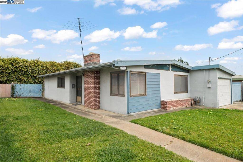 Newark, CA 94560,36686 Charles St