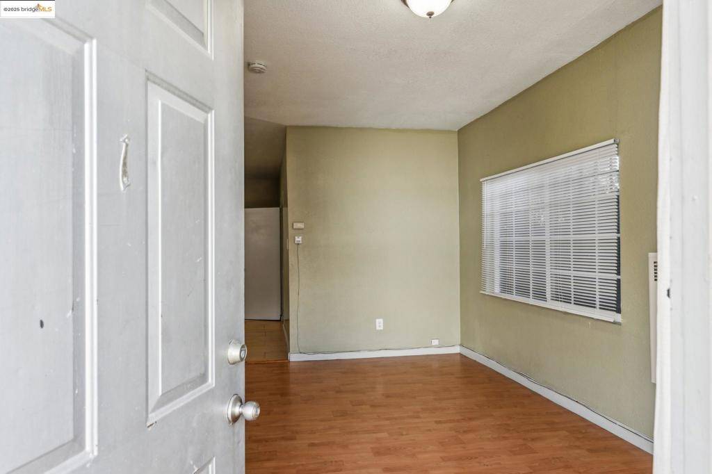 Oakland, CA 94606,1820 International Blvd