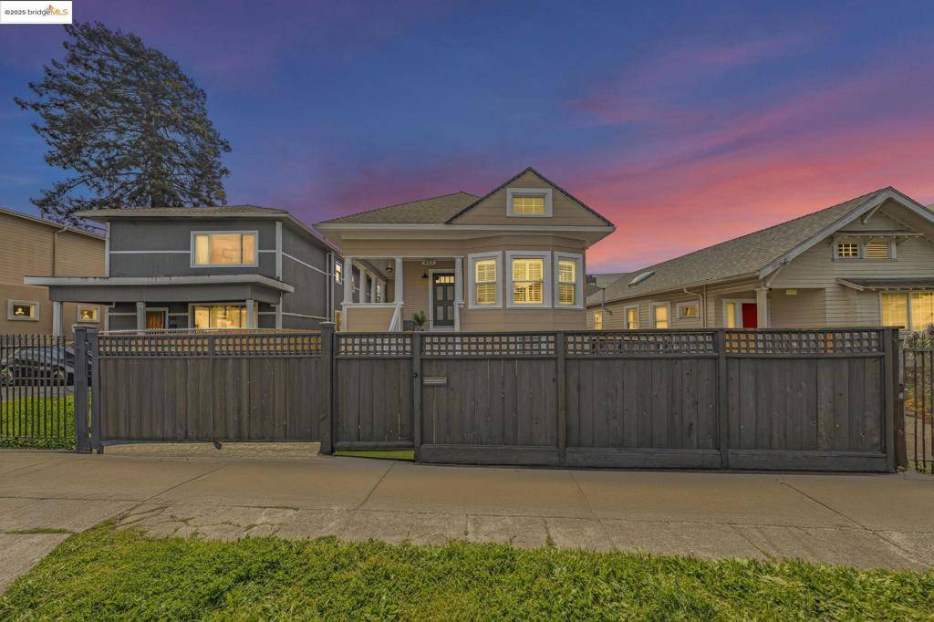 Oakland, CA 94608,953 34Th St