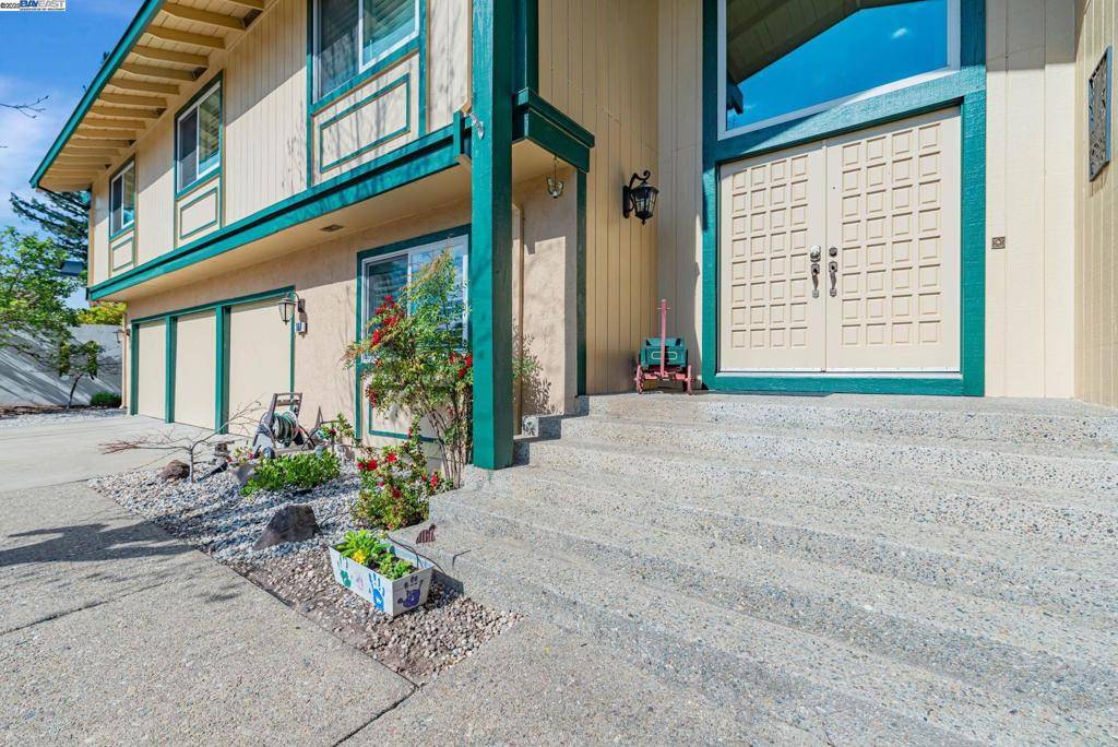 Danville, CA 94526,360 Matadera Ct