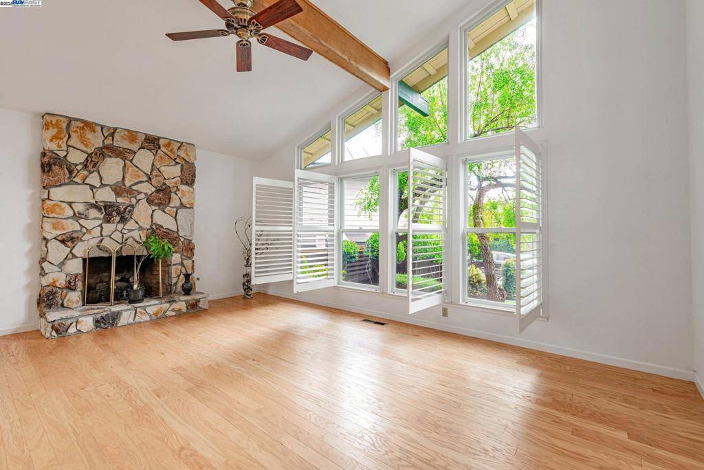 Danville, CA 94526,360 Matadera Ct
