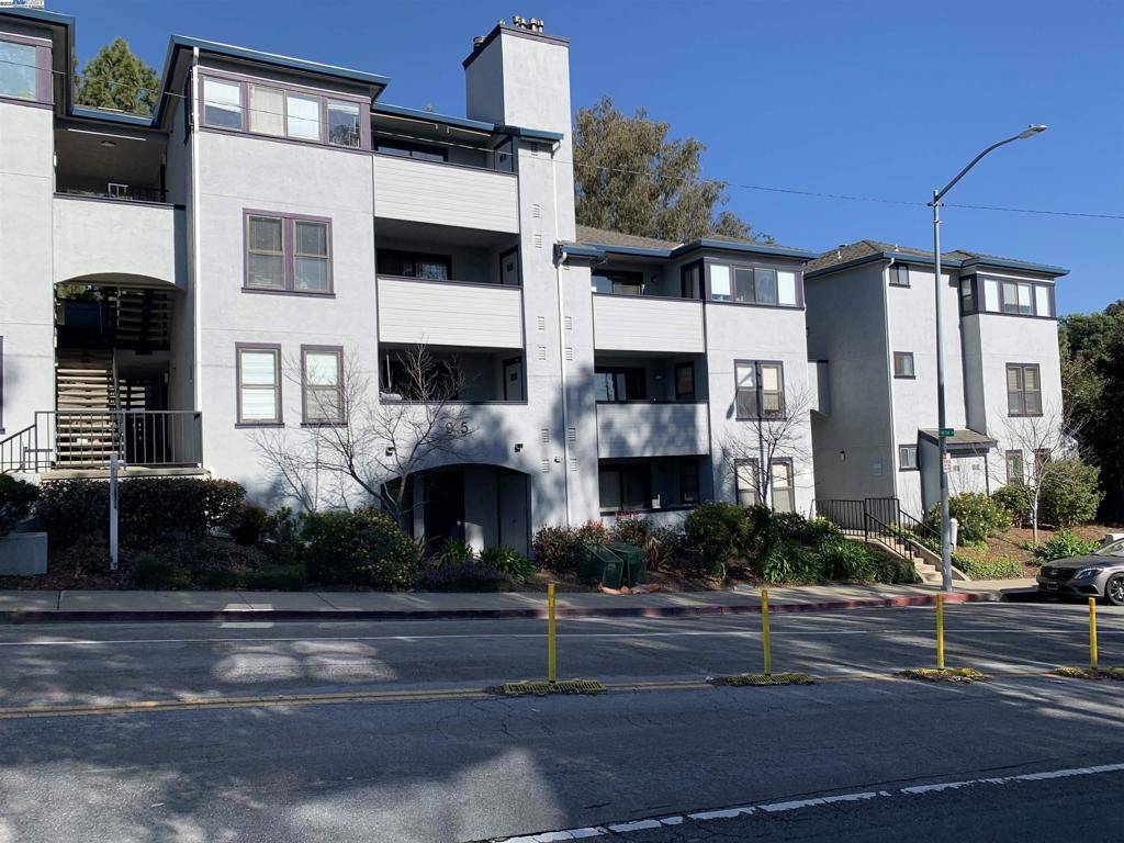 Hayward, CA 94544,945 Fletcher Ln #A312