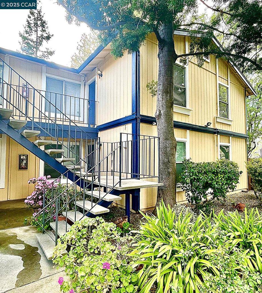 Concord, CA 94521,1520 Schenone Ct #12