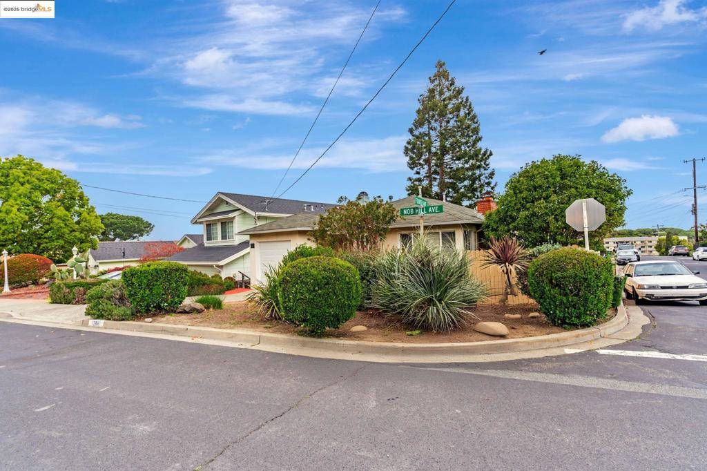 Pinole, CA 94564,1284 Nob Hill Ave