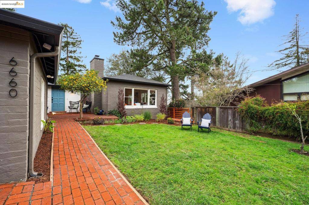 Oakland, CA 94611,6660 Colton Blvd