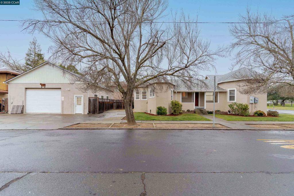 Napa, CA 94559,850 Caymus St