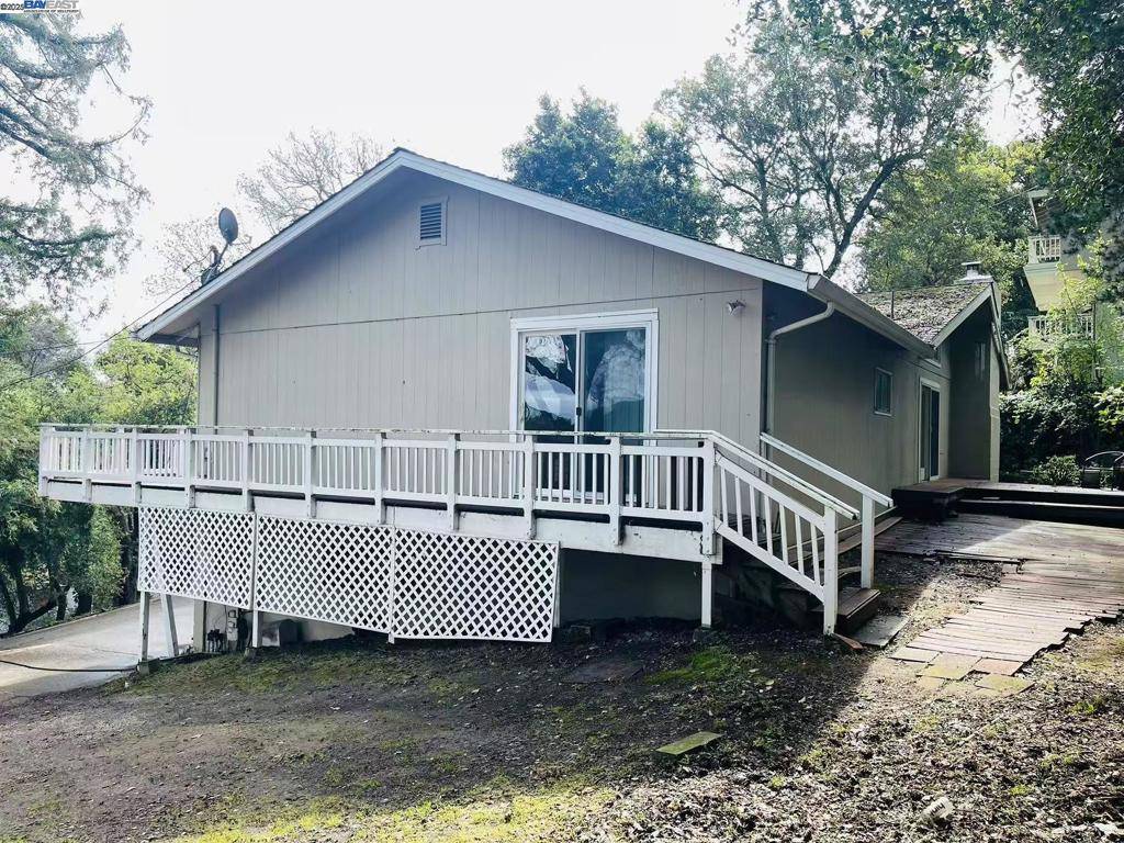 Pleasanton, CA 94566,16 Castlewood Dr