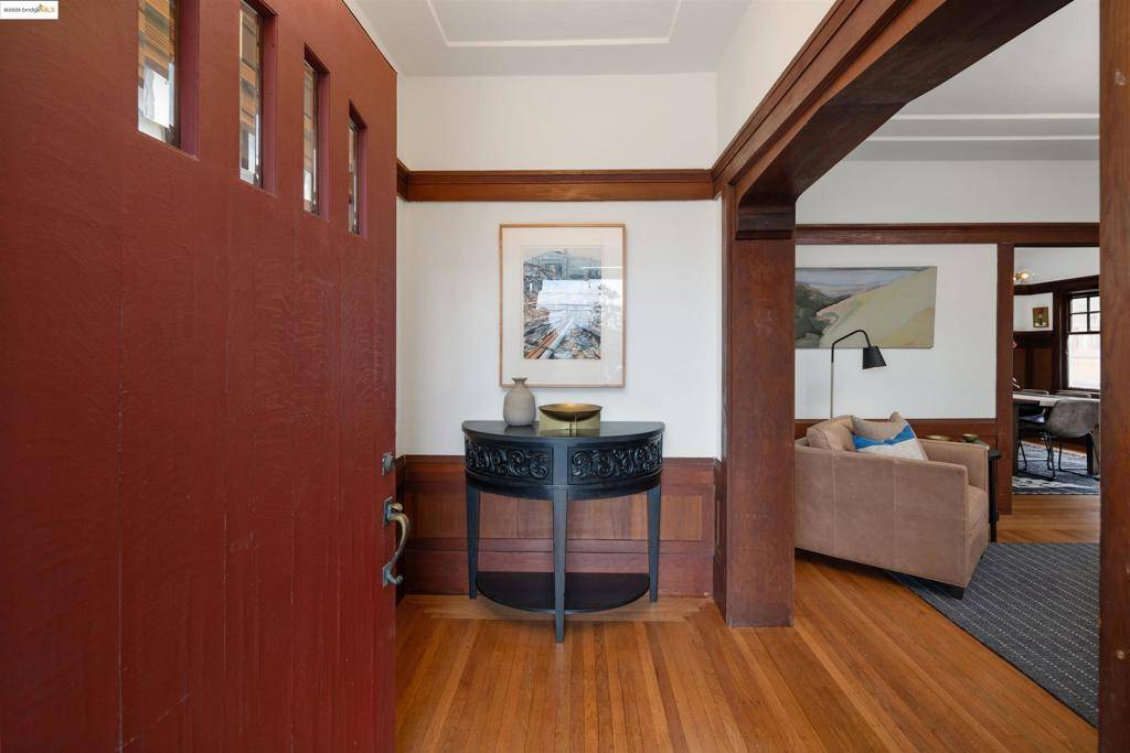 Berkeley, CA 94707,925 Modoc St