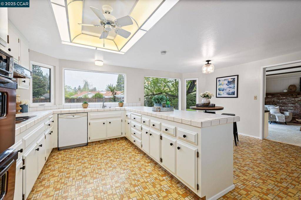 Alamo, CA 94507,137 Megan Ct