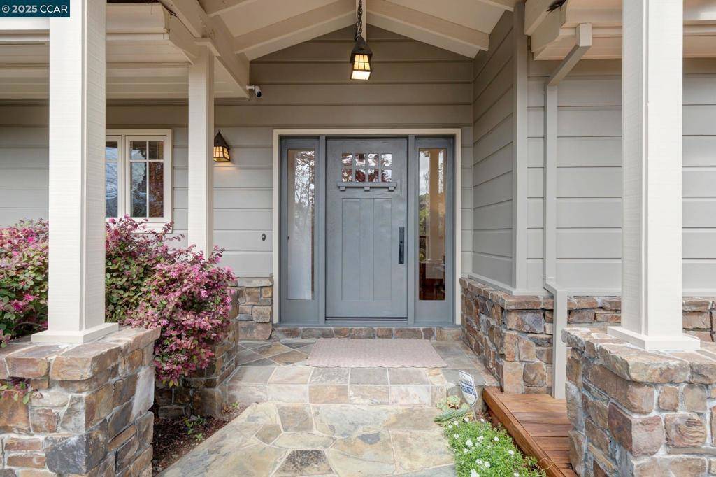 Orinda, CA 94563,53 Van Ripper Ln