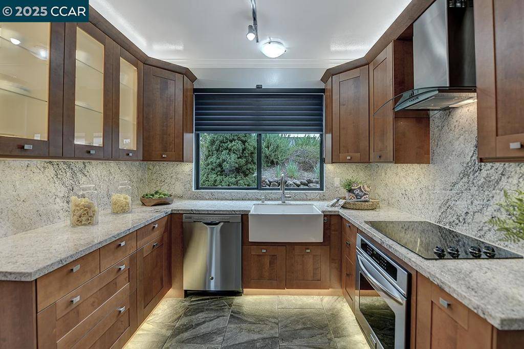 Walnut Creek, CA 94595,3244 Terra Granada Dr #2A
