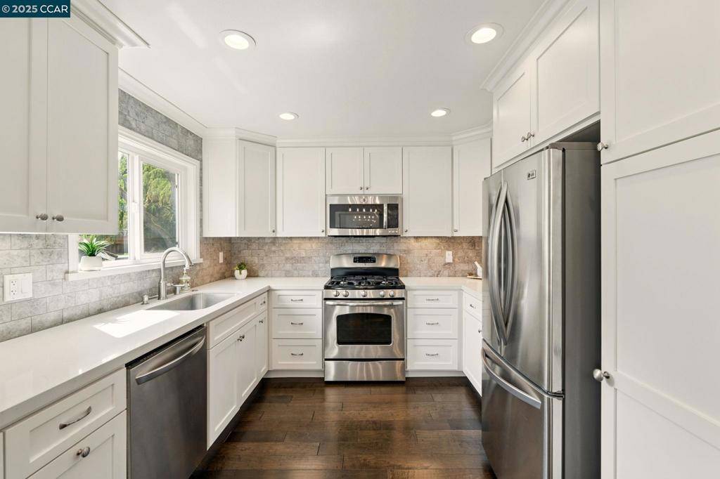 Danville, CA 94526,208 Jewel Ter