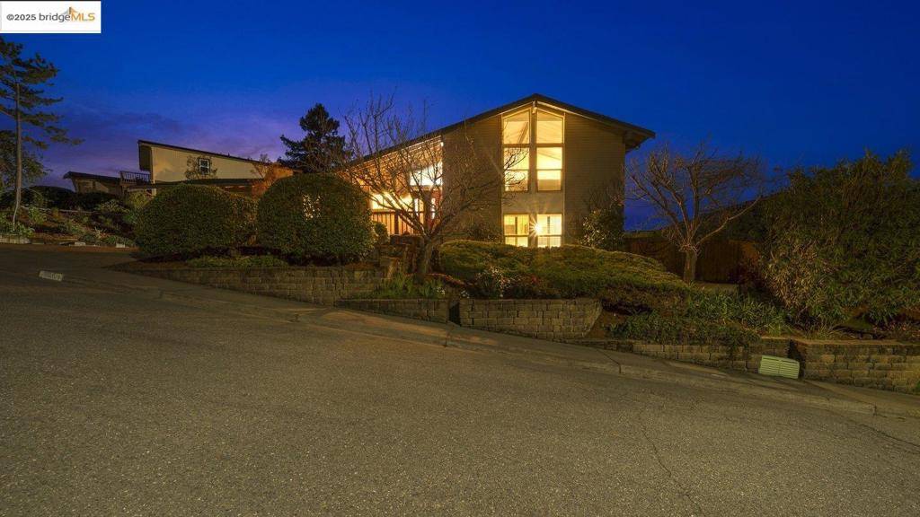 Pinole, CA 94564,4006 Marcas St