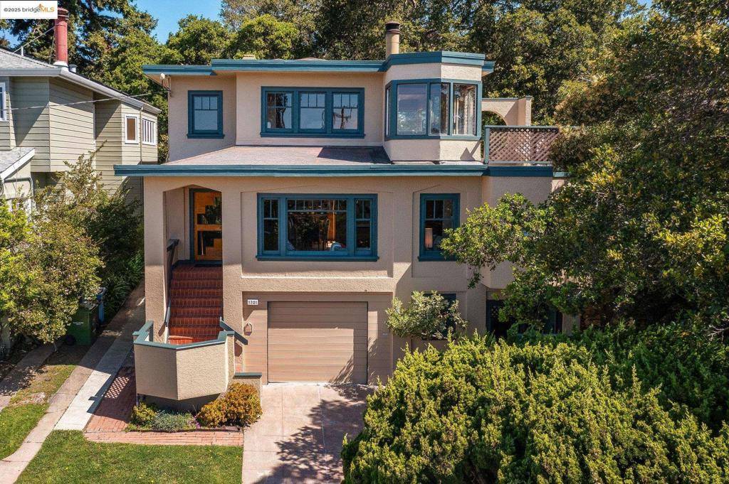 Berkeley, CA 94707,1701 Portland Ave