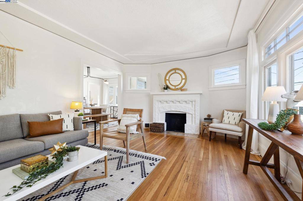 Oakland, CA 94611,650 Fairmount Ave