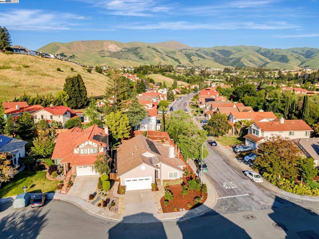Fremont, CA 94539,44238 Topaz Ct
