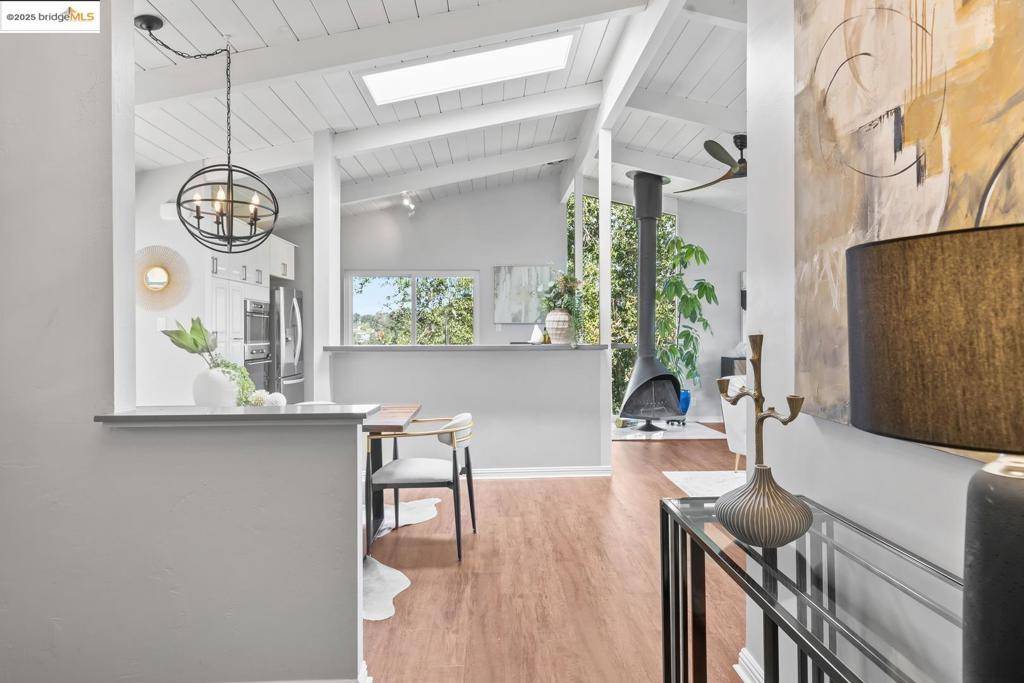 Oakland, CA 94611,6533 Chelton DR