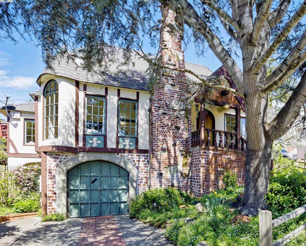 Berkeley, CA 94708,51 Forest Lane