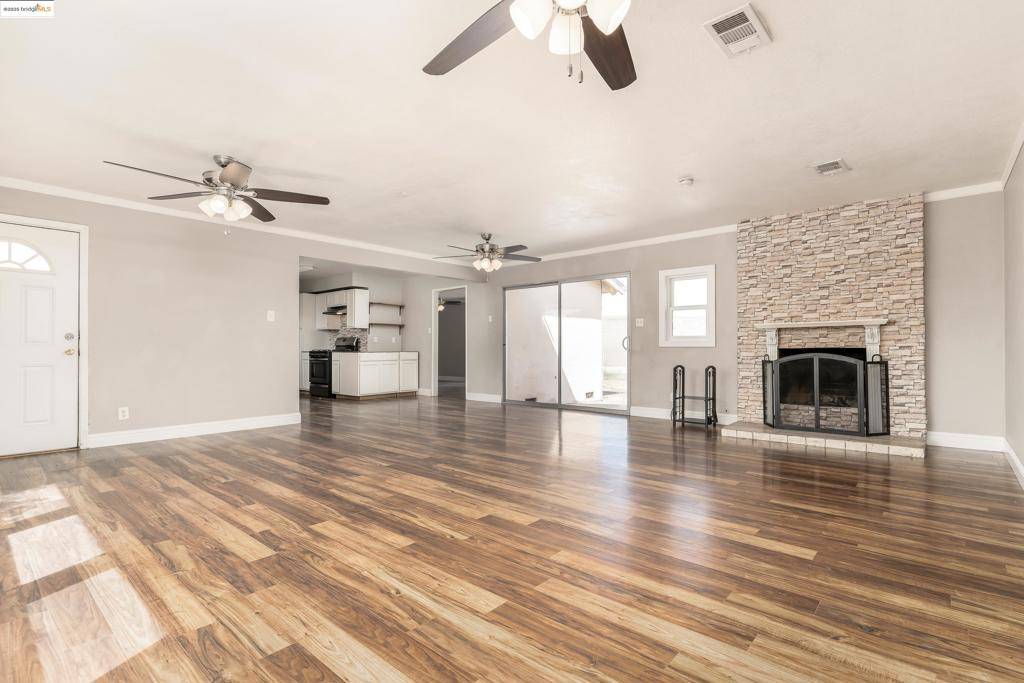 Antioch, CA 94509,3900 Belle Dr