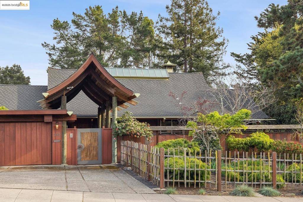Oakland, CA 94605,293 Elysian Fields DR