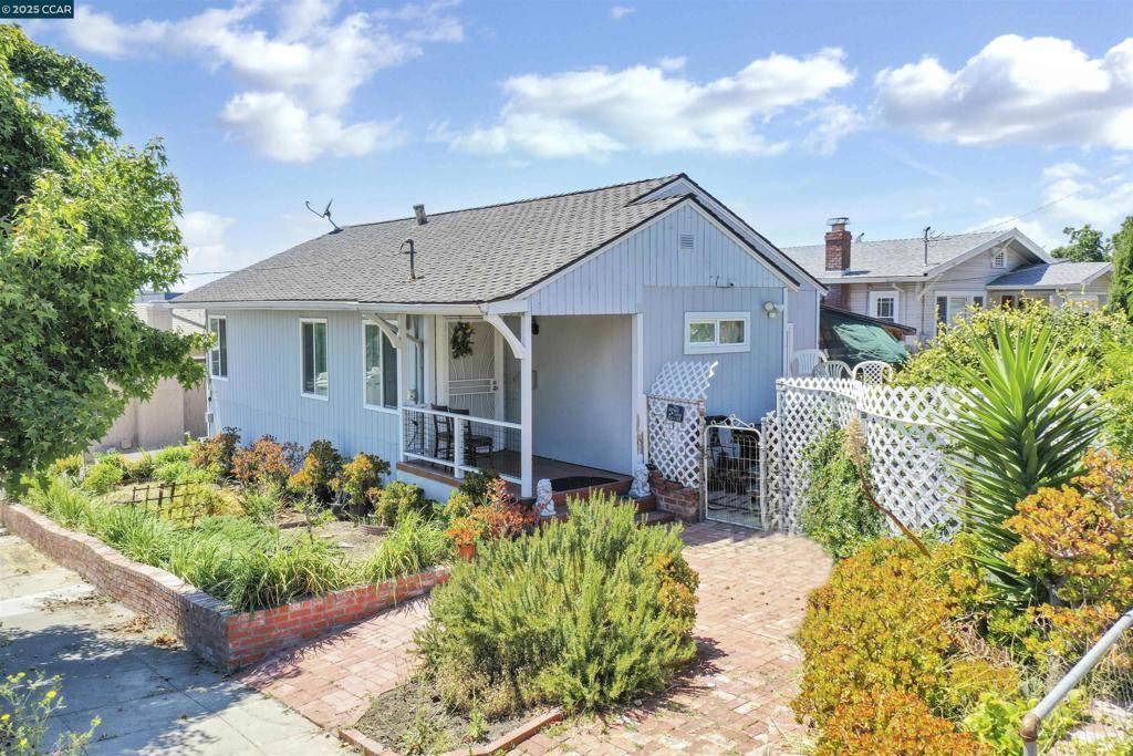 Oakland, CA 94605-4864,9899 THERMAL STREET