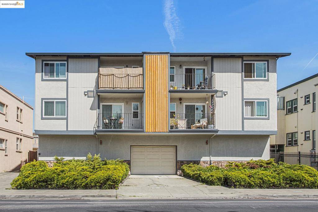 Oakland, CA 94606,336 E 15Th St #102