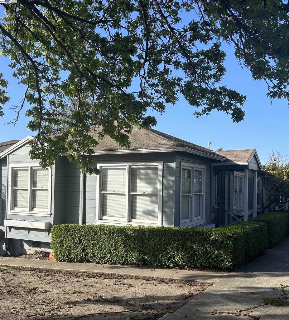 Oakland, CA 94606,1319 E 25th st