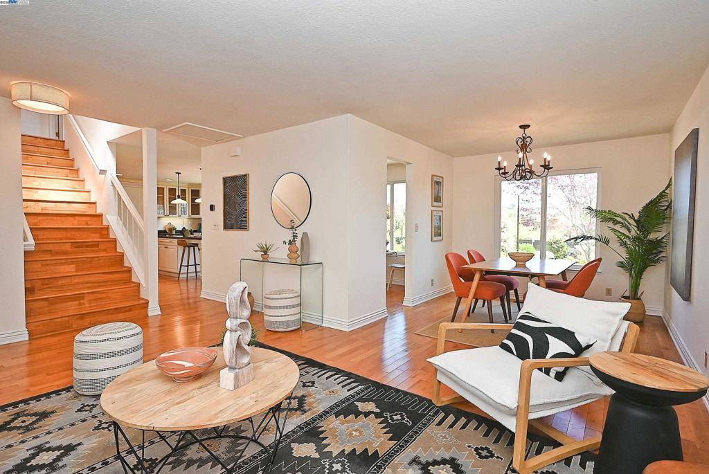 Hercules, CA 94547,481 Falcon Way