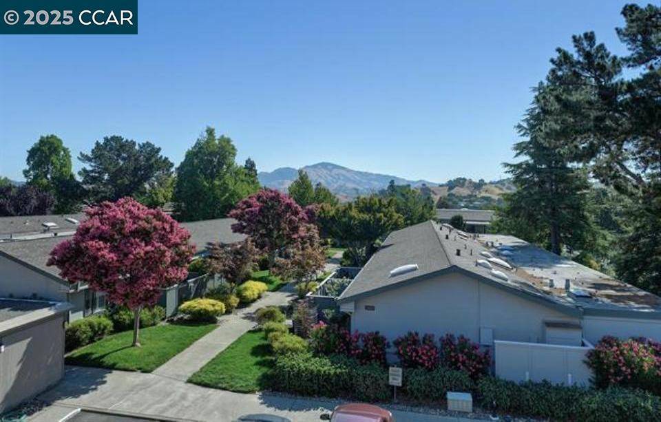 Walnut Creek, CA 94595,2501 Pine Knoll Dr #13