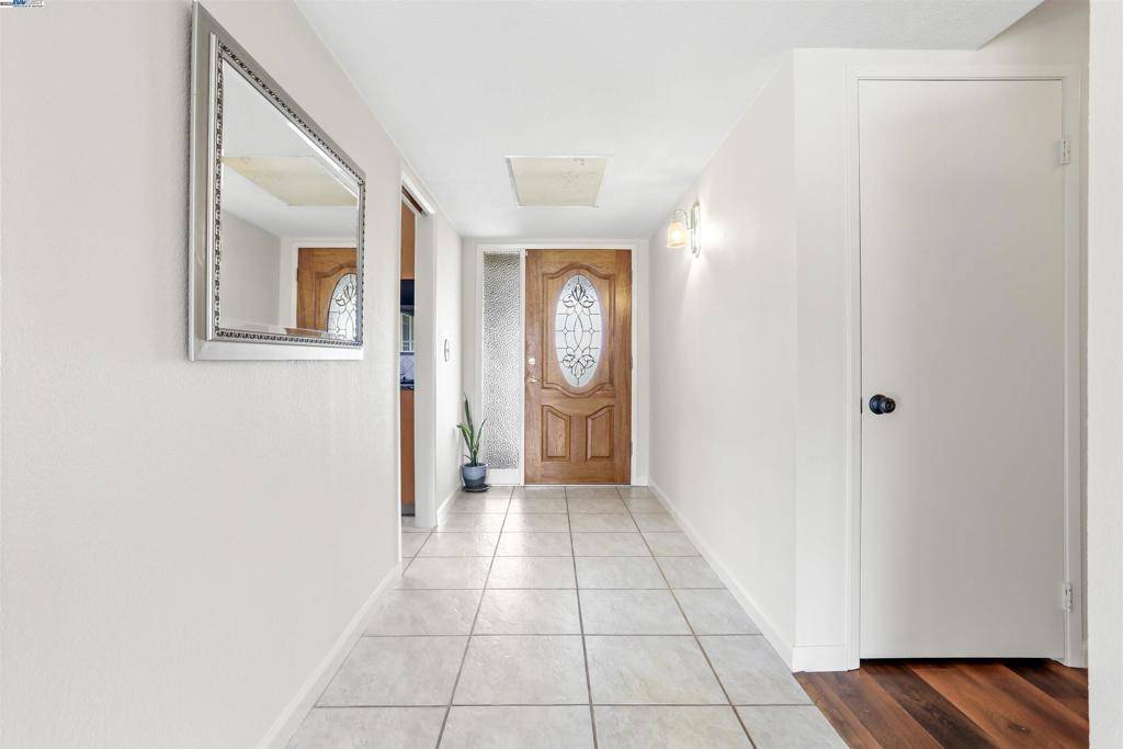 Fremont, CA 94536-2447,3193 Waugh Pl