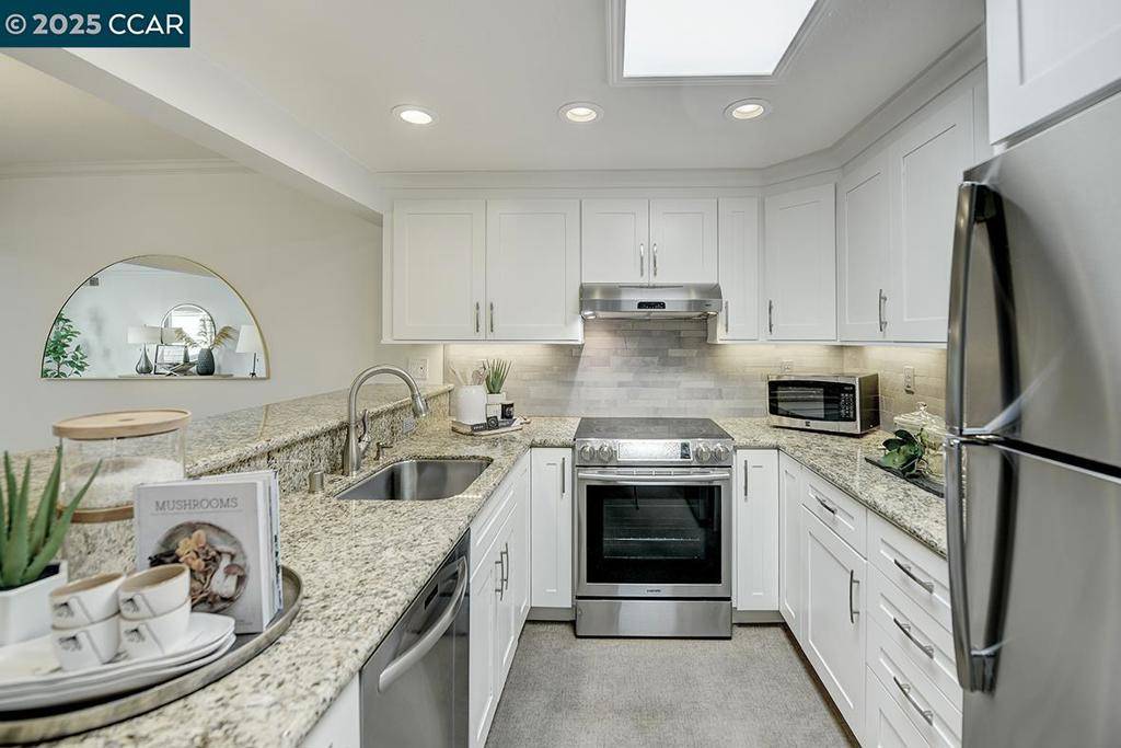 Walnut Creek, CA 94595,1873 Golden Rain Rd #1