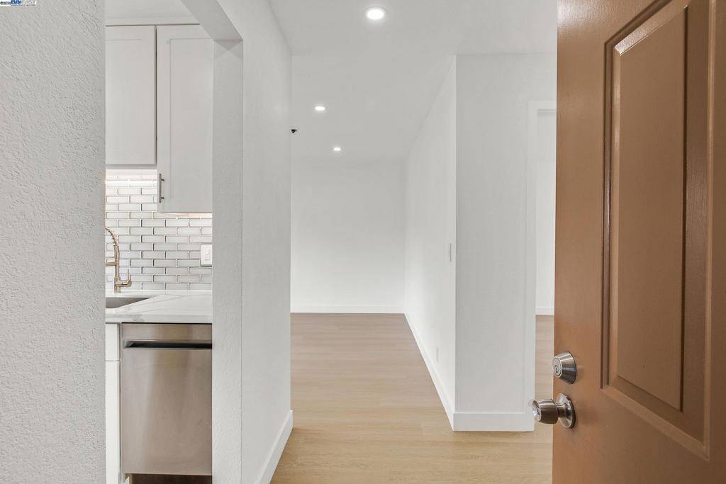 San Leandro, CA 94578,15059 Hesperian ##38