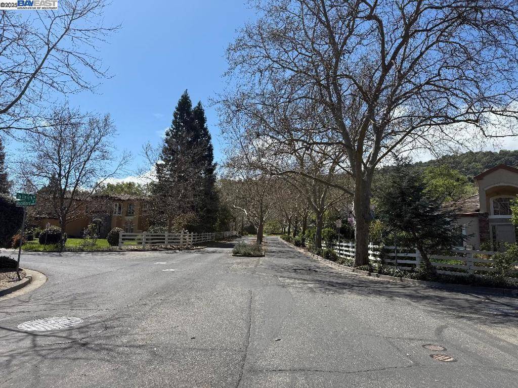 Pleasanton, CA 94566,8272 Sassafras Ct