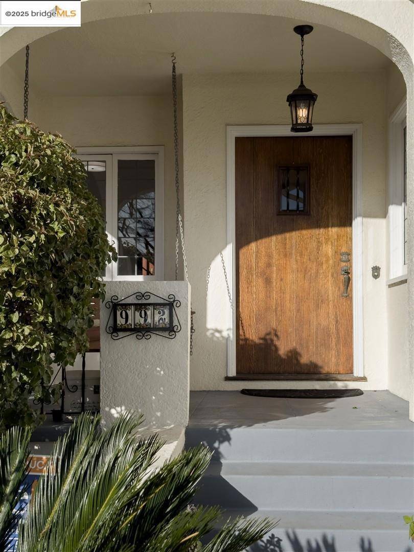 San Leandro, CA 94577,992 Collier Drive