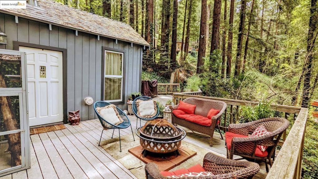 Guerneville, CA 95446,18512 Hwy 116