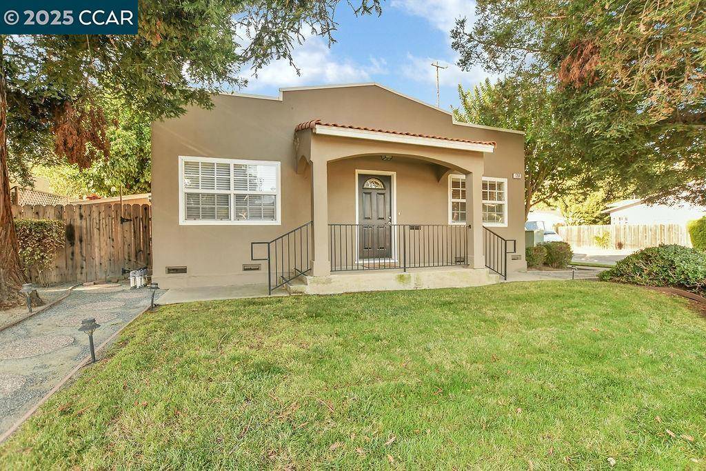 Martinez, CA 94553,1704 Alhambra Ave