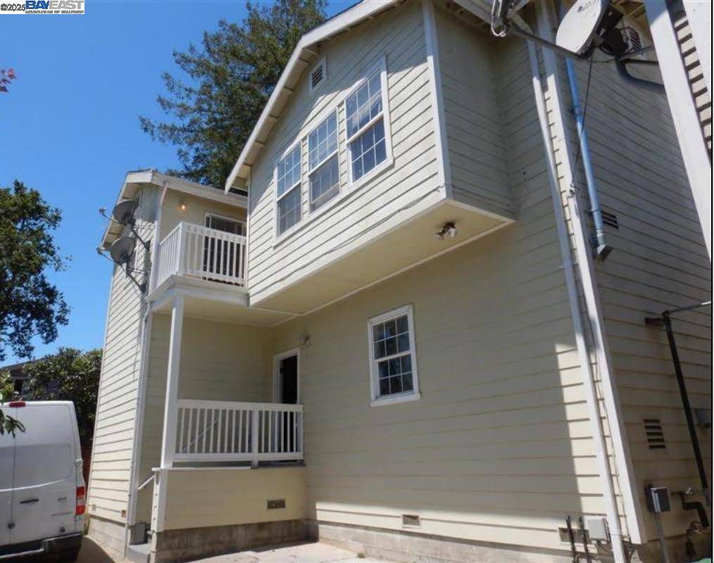 Oakland, CA 94601,3241 Davis Street
