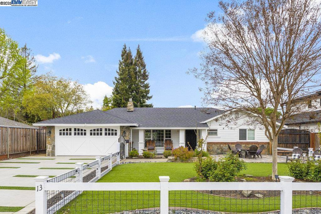 Danville, CA 94526,13 Mary Court