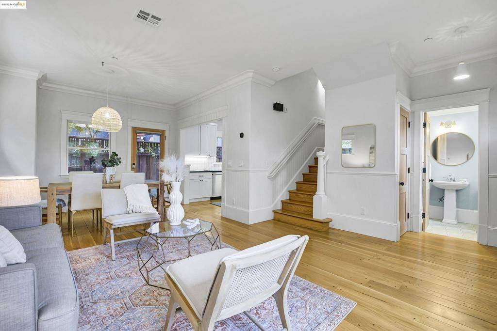 Berkeley, CA 94710,1911 9Th St