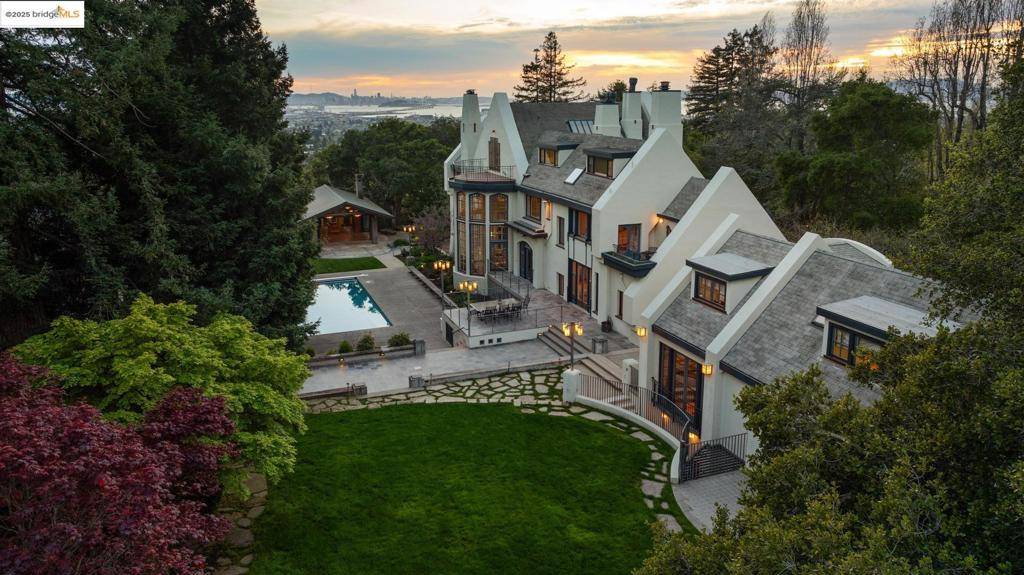 Berkeley, CA 94705,227 Tunnel Rd