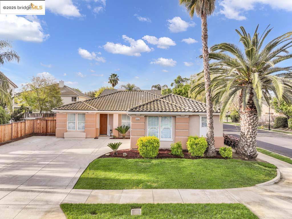 Brentwood, CA 94513,512 Edgefield St
