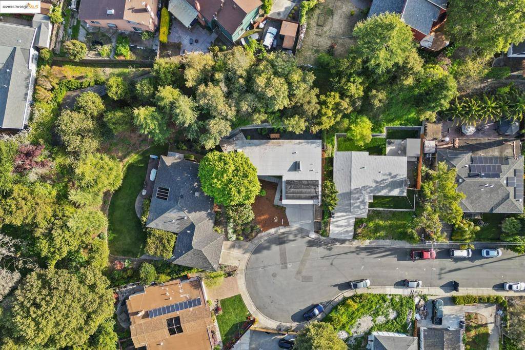 El Sobrante, CA 94803,80 Avenida Martinez