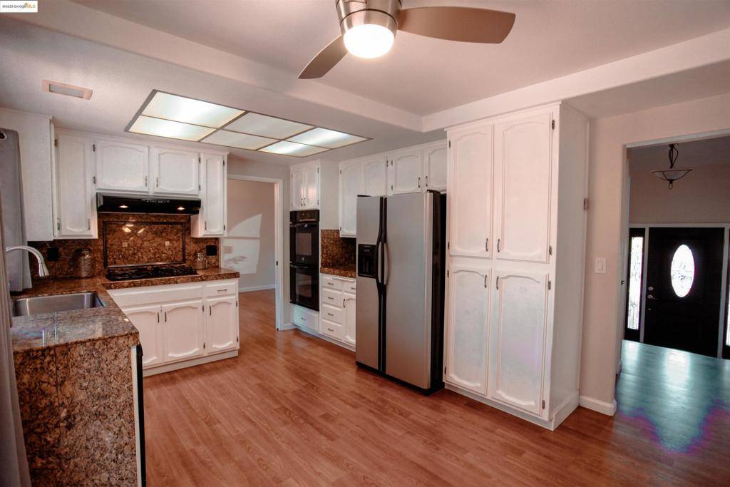 Antioch, CA 94509,1908 Grizzly Court